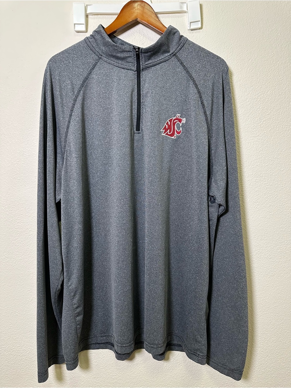 Colosseum Gray Men's Quarter-Zip Pullover